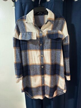 SHEIN Navy Blue Cream and Tan Plaid Button-Up Shacket